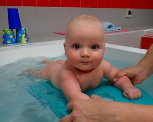 VANIČKOVÉ PLAVÁNÍ | Plavecká škola