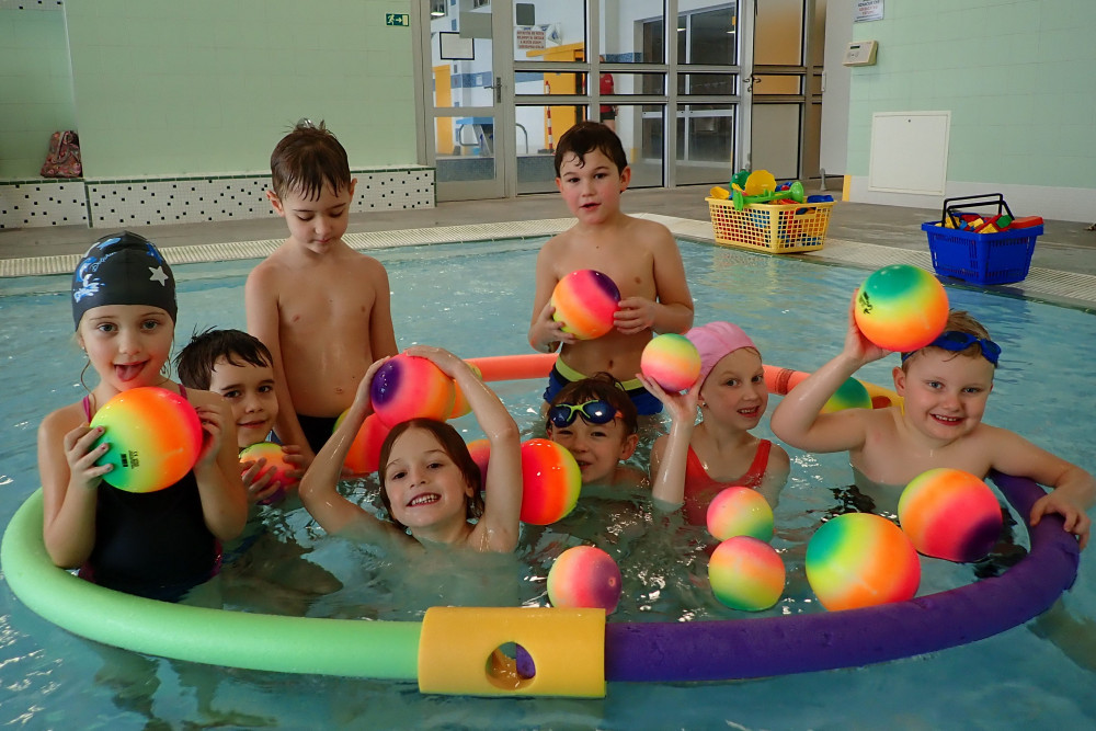 foto-skupinka | Dětský bazén